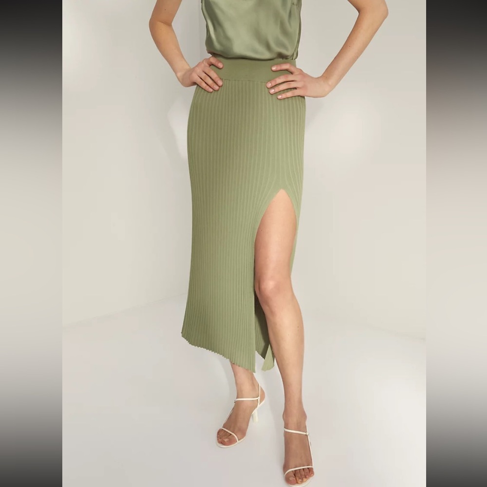 Aritzia Knit Slit Skirt